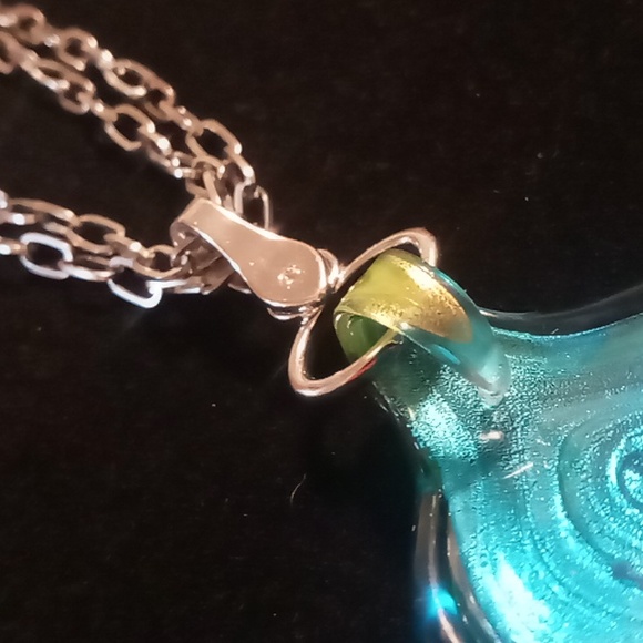 artisan glass pendant necklace on a doubled paperclip chain with toggle clasp - Picture 12 of 12